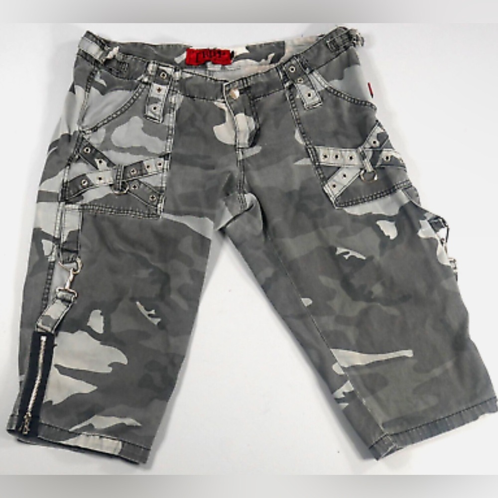 RARE Tripp NYC Gray Camo Cargo Shorts Zippers Y2K Vintage Size 11 (Juniors)